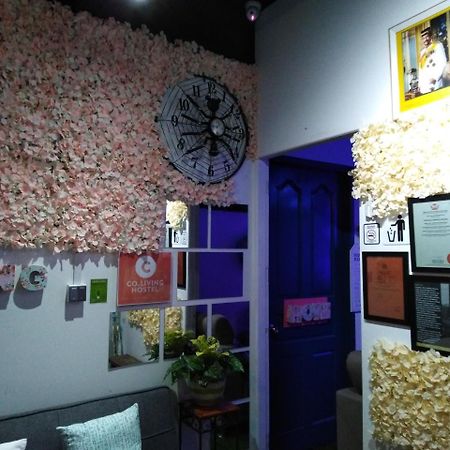 Co.Living Hostel Bandar Seri Begawan Kültér fotó