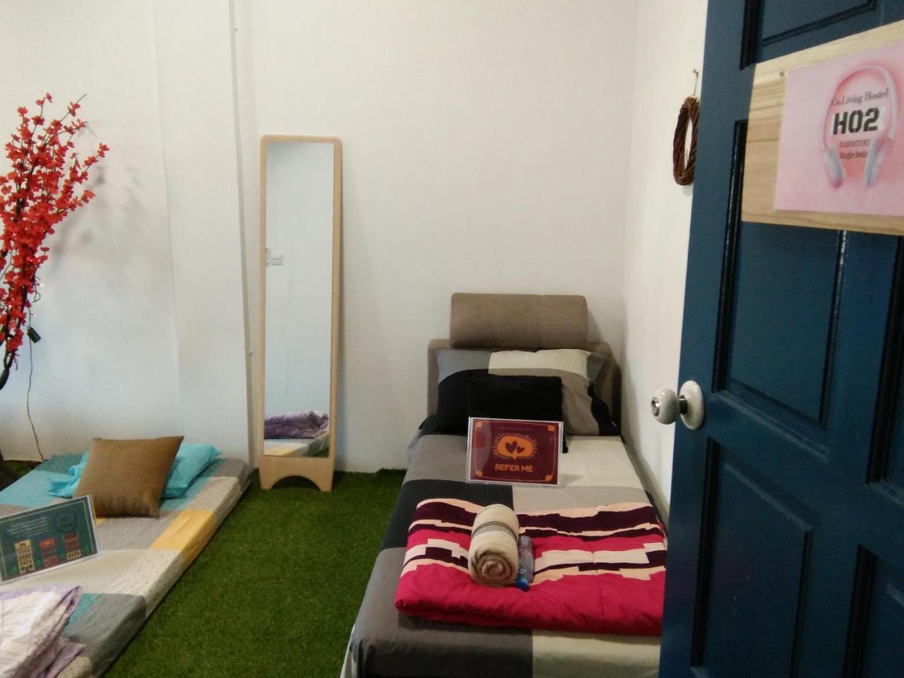 Co.Living Hostel Bandar Seri Begawan Kültér fotó