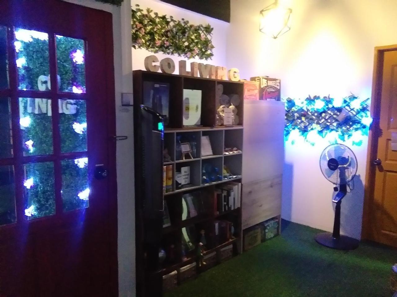 Co.Living Hostel Bandar Seri Begawan Kültér fotó