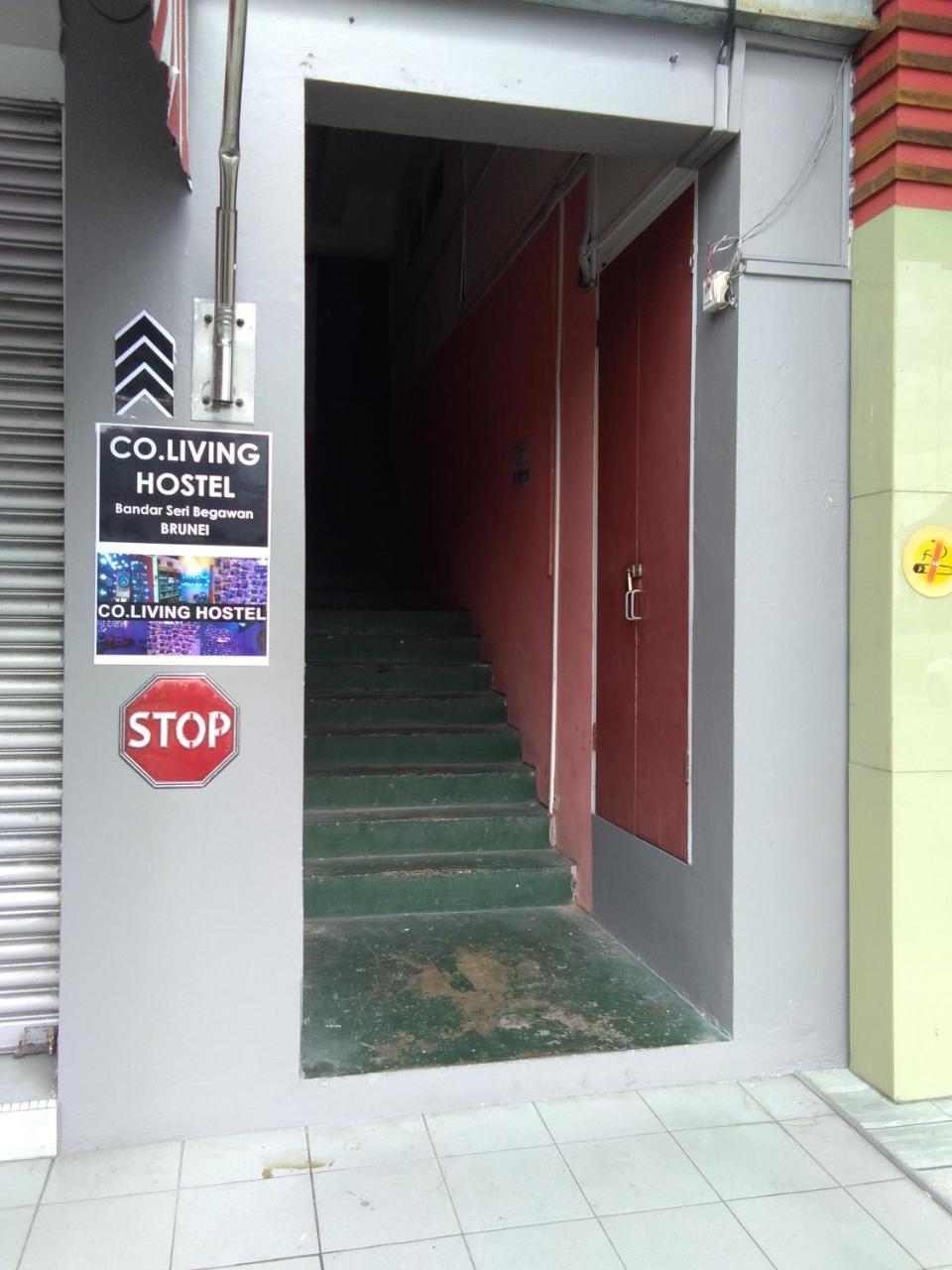 Co.Living Hostel Bandar Seri Begawan Kültér fotó